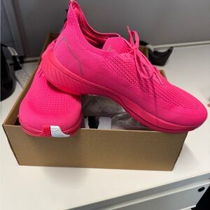 Flux Footwear Adapt Runner